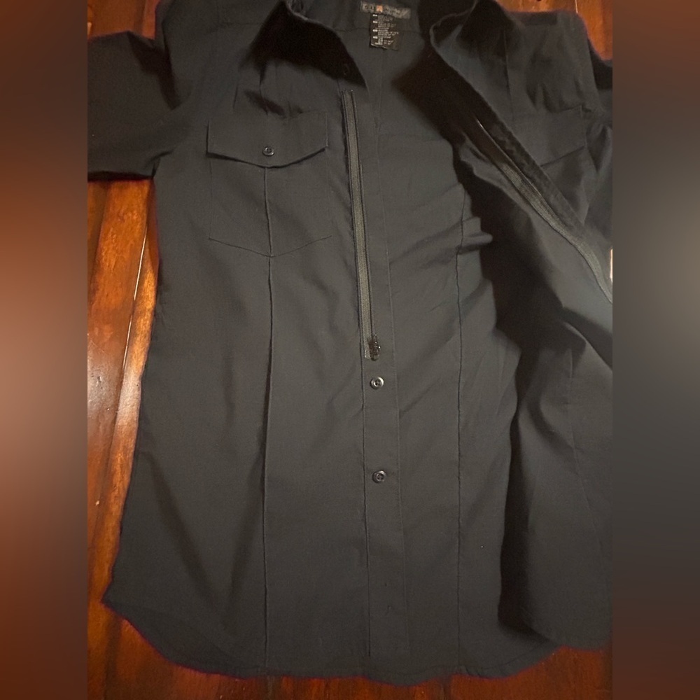 5.11 Tactical Men's Button/Zip Long Sleeve Shirt. - Picture 2 of 9
